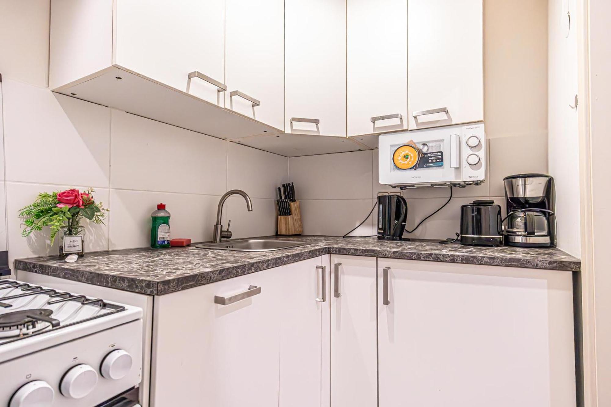 Desirable 2Br - Bookable For Longstays In Lockdown B Вена Экстерьер фото